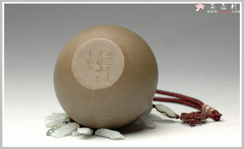 紫砂壶图片：全手刹凹成型 一厂老青段 只一个 - 美壶网