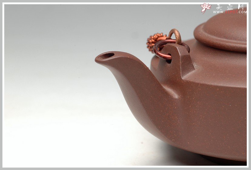 紫砂壶图片：老紫泥 金蟾小提梁 - 美壶网