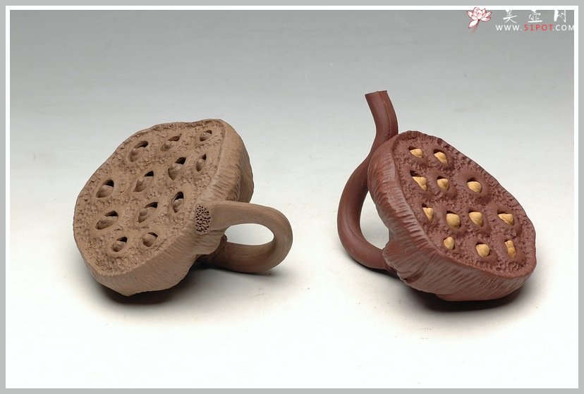 紫砂壶图片：手工制作的莲蓬茶宠 - 美壶网