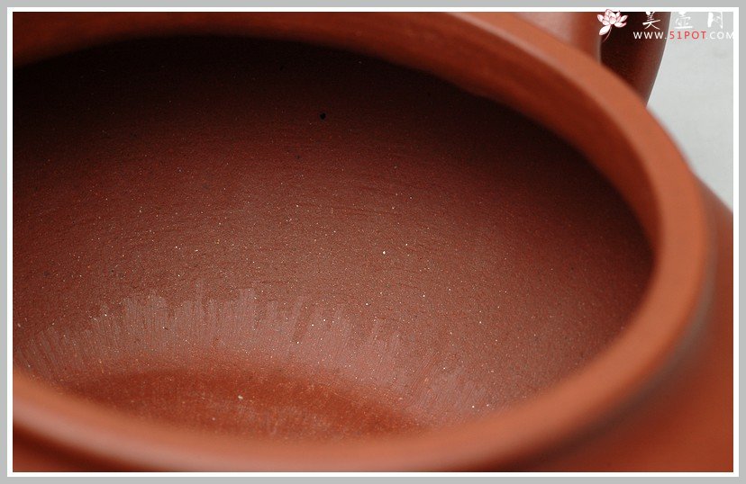 紫砂壶图片：追摹大亨风采 原矿迷人红皮龙 全手仿古 - 美壶网