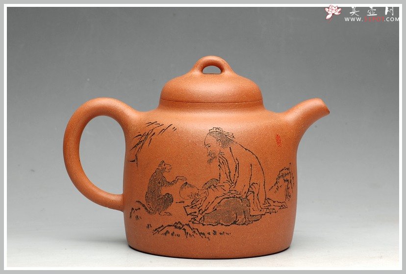 紫砂壶图片：饱满厚重 高古聚德 优质烁金降坡泥 全手代表作高士壶 张听刚老师装饰 - 美壶网