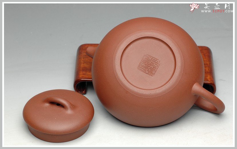 紫砂壶图片：妍丽清雅 墨陶装饰 全手紫泥合欢 - 美壶网