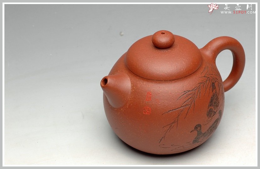 紫砂壶图片：饱满敦厚 刻绘精致 全手优质降坡泥文旦 - 美壶网