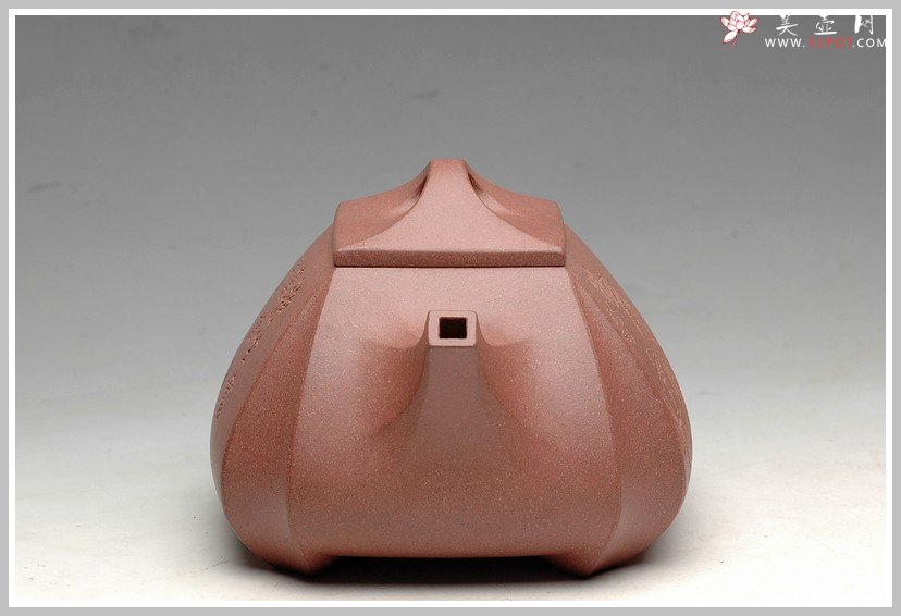 紫砂壶图片：大气 稳重 精工细致 抽角四方 - 美壶网
