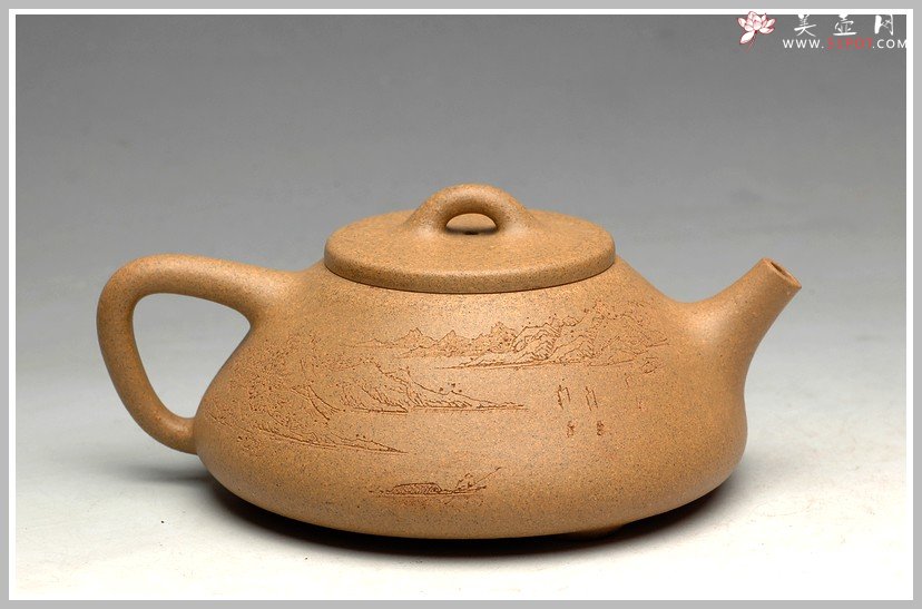 紫砂壶图片：李彦雄通景山水 耐品老段之全手子冶石瓢 骨肉均挺 - 美壶网