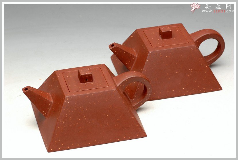 紫砂壶图片：精神 养欲迷人  全手斗方 升方 - 美壶网