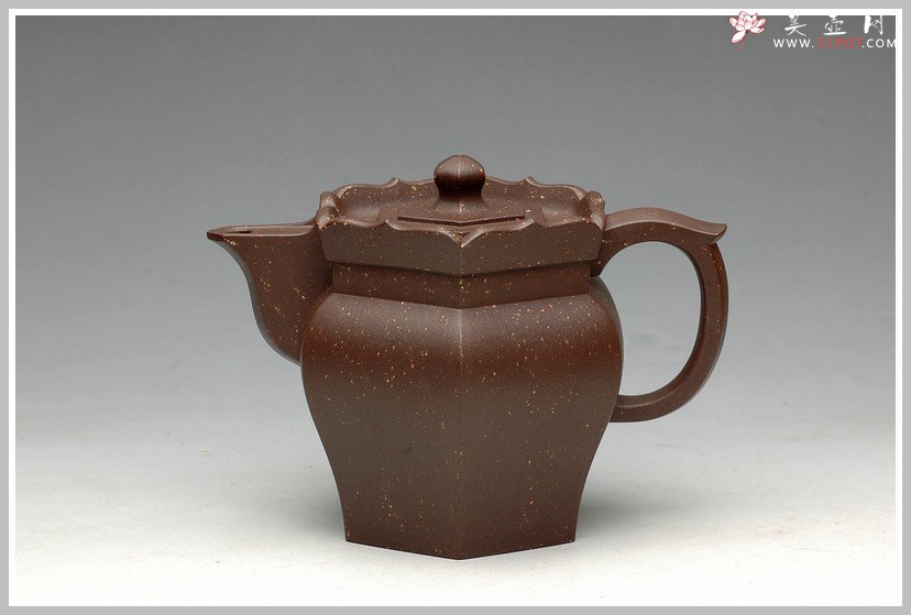 紫砂壶图片：庄严肃穆砂中佛 紫泥调砂 老味现 全手僧帽 - 美壶网