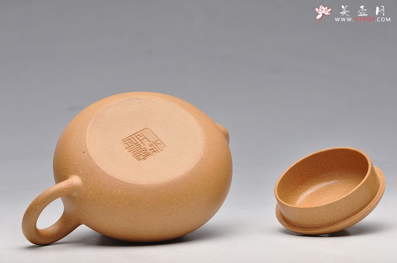 紫砂壶图片：邱玉林大师装饰 古拙之风 把玩精品 全手扁梨2 实用收藏 - 美壶网