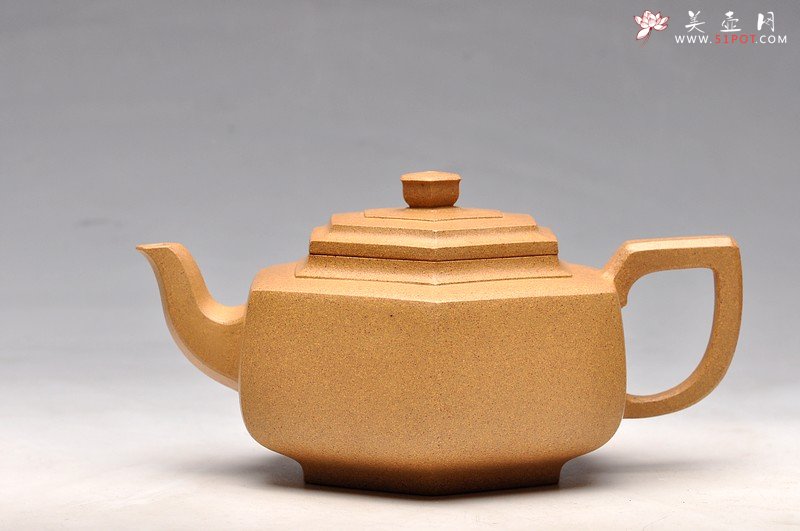 紫砂壶图片：线条挺拔 舒展大气  经典作品  全手大段泥雪华 - 美壶网