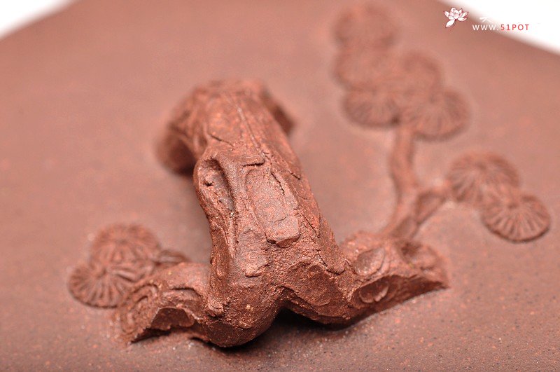 紫砂壶图片：立体梅花  孤品盖杯 松梅情 单志萍老师全手随心作 - 美壶网