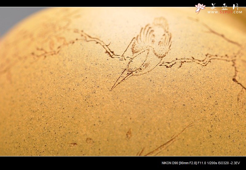 紫砂壶图片：线条流畅 挺拔优雅 全手迎春 国助和石装饰 - 美壶网