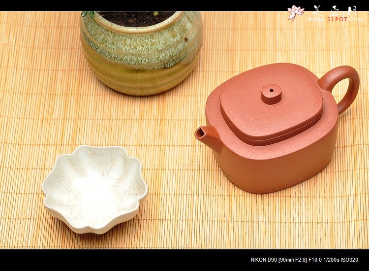 紫砂壶图片：亦圆亦方 平盖腰圆  质朴无华 老青水泥 - 美壶网