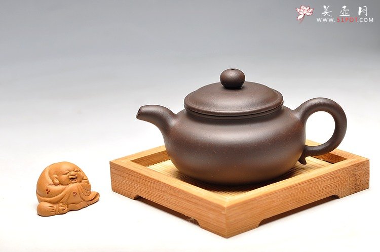 紫砂壶图片：精品厂料 寿珍风韵 乌泥小仿古 仅2件 - 美壶网