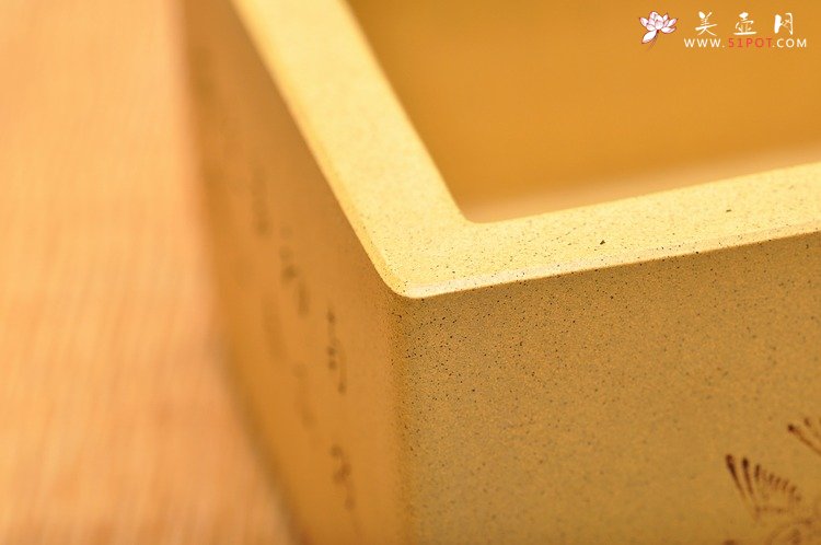 紫砂壶图片：精工典范 素雅秀气  万阗阗最新力作 全手四方花盆 - 美壶网