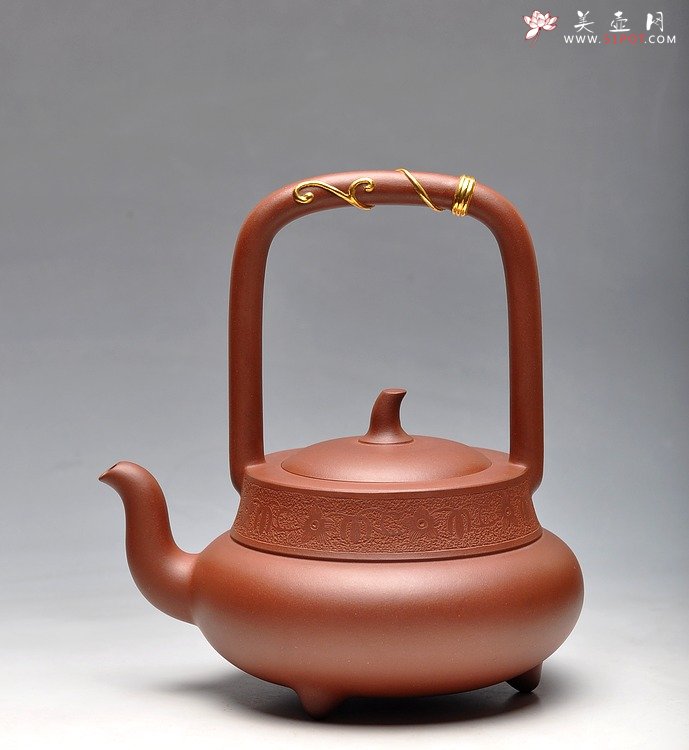 紫砂壶图片：壬辰年扛鼎力作 北瓜提梁 浑圆敦厚 典雅素丽 精品 - 美壶网