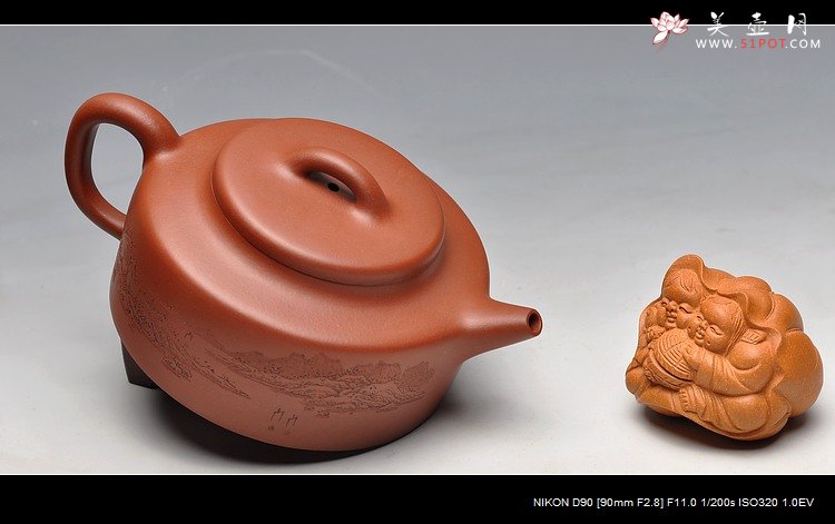 紫砂壶图片：李彦雄装饰通景山水  全手汉韵 - 美壶网