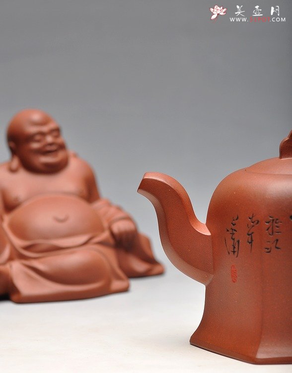 紫砂壶图片： 鲍志强高徒 历上清装饰 方鈡 优质底槽青 - 美壶网