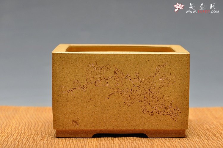 紫砂壶图片：精工典范 素雅秀气  万阗阗最新力作 全手四方花盆 - 美壶网