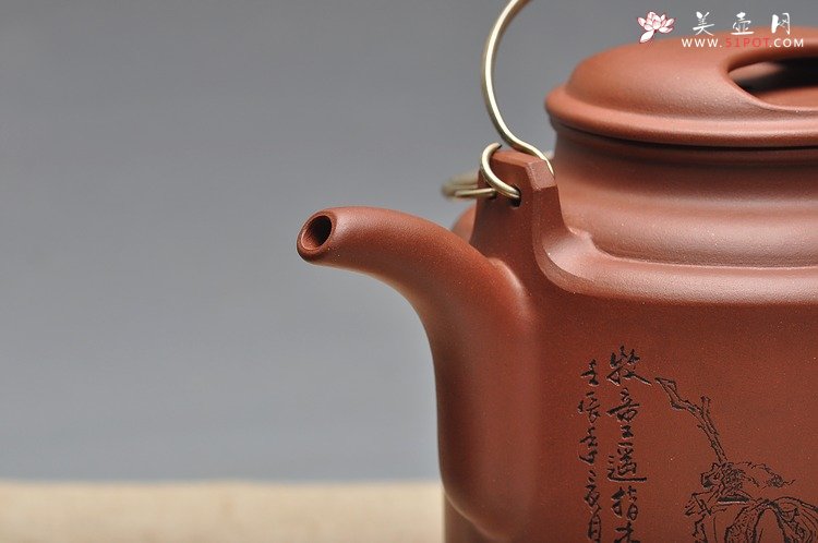 紫砂壶图片：耐品 神骏逸品 全手工洋桶 - 美壶网
