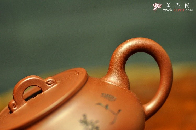 紫砂壶图片：线条流畅 别样风韵 玉桥 - 美壶网