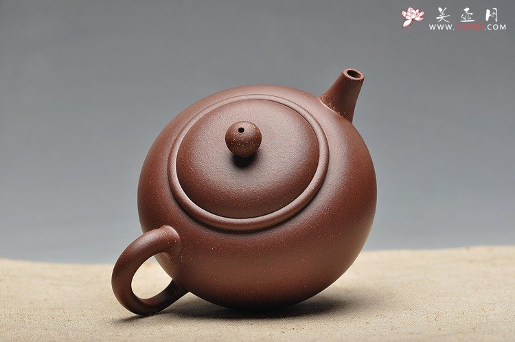 紫砂壶图片：形制古朴 饱满大气 精品亨圆  袁新强作品 - 美壶网