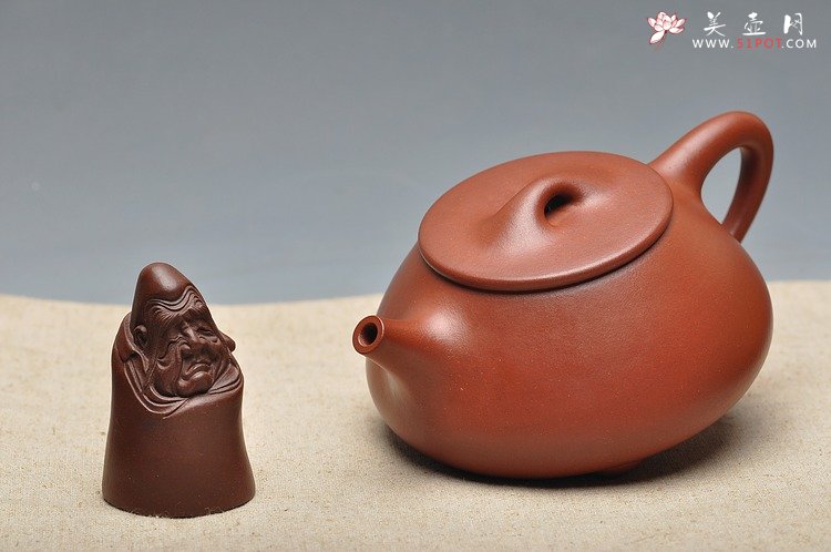 紫砂壶图片：非常纯的地槽青 进步斐然 劲道 精品满瓢 全手工 - 美壶网