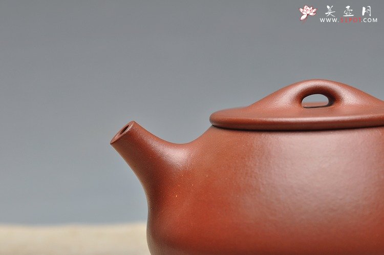 紫砂壶图片：非常纯的地槽青 进步斐然 劲道 精品满瓢 全手工 - 美壶网