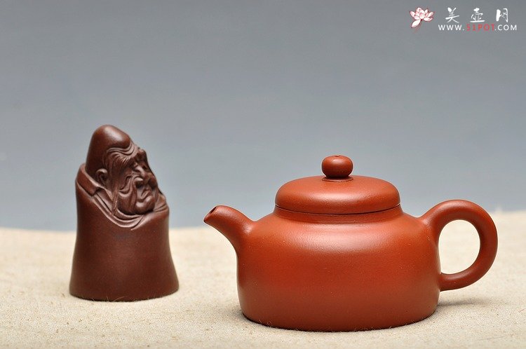 紫砂壶图片：怎一个靓字了得 逸公小品 仅1件 已出 - 美壶网