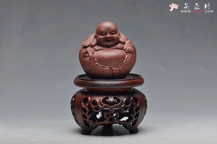 紫砂壶图片：精工如意佛和他的快乐小猪 - 美壶网