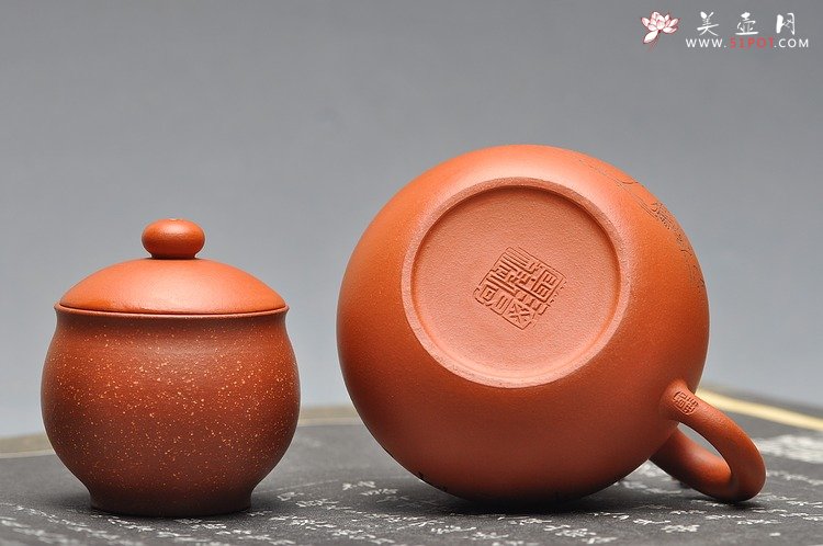紫砂壶图片：娇艳小红泥 秀雅清丽 人物生动 文旦 - 美壶网