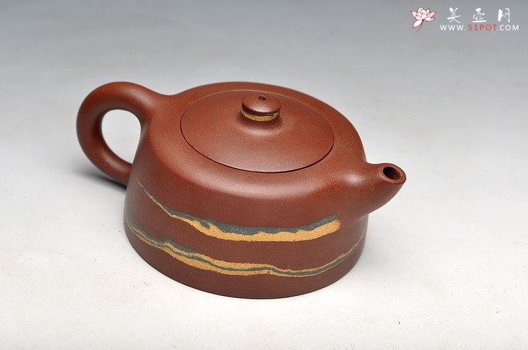 紫砂壶图片：敦厚可人 实用精品 小天际 优质老拼紫 双色绞泥 - 美壶网