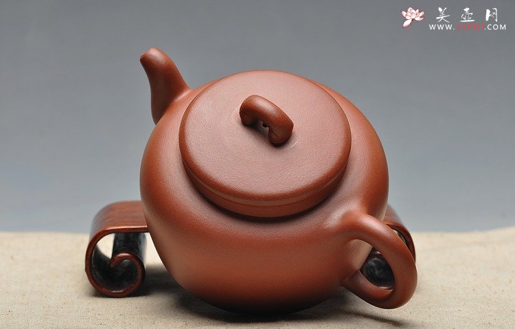 紫砂壶图片：精致典雅   全手如意平盖 - 美壶网