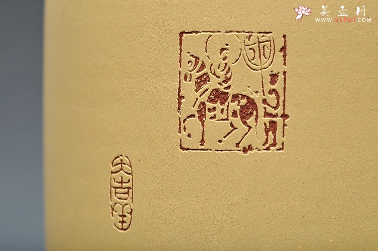 紫砂壶图片：李白诗词 瓦当笔筒 十年磨一剑 - 美壶网