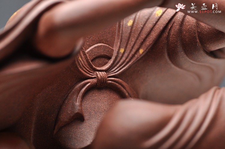 紫砂壶图片： 范志峰最新作品描金蓬莱 衣有凌虚之韵，容有出尘之想 - 美壶网