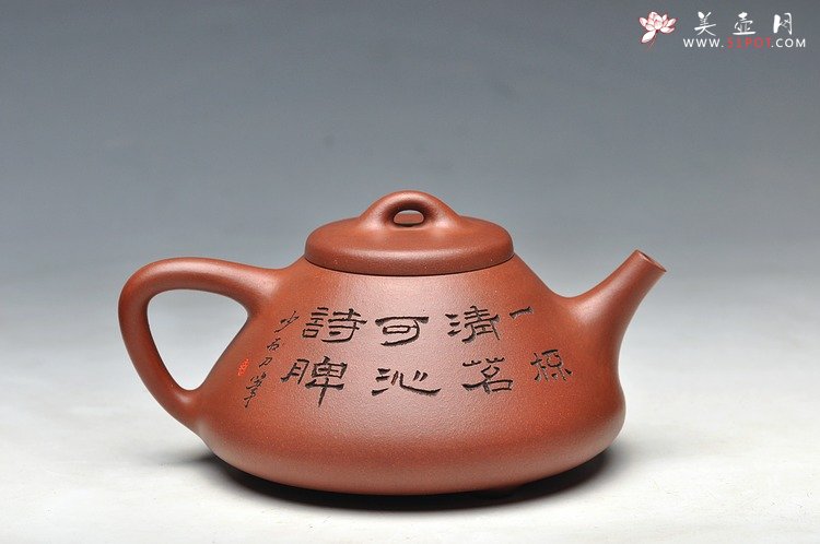 紫砂壶图片：值得期待的实力陶手 张听刚装饰 全手子冶石瓢 进步看得见 - 美壶网