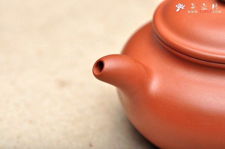 紫砂壶图片：婉约秀气  曲峰味道 全手工仿古 - 美壶网