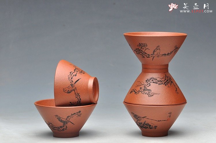 紫砂壶图片：八大风格之 高温小红泥圆亭杯 降坡泥斗笠杯 - 美壶网