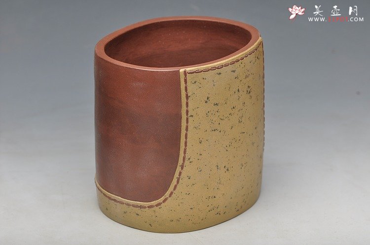 紫砂壶图片：听刚玩砂 全手工椭圆笔筒 蛮有味道滴~ - 美壶网