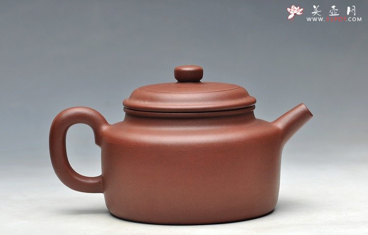紫砂壶图片：更耐品 万阗阗最新全手力作 大亨德中 浑厚大气 - 美壶网