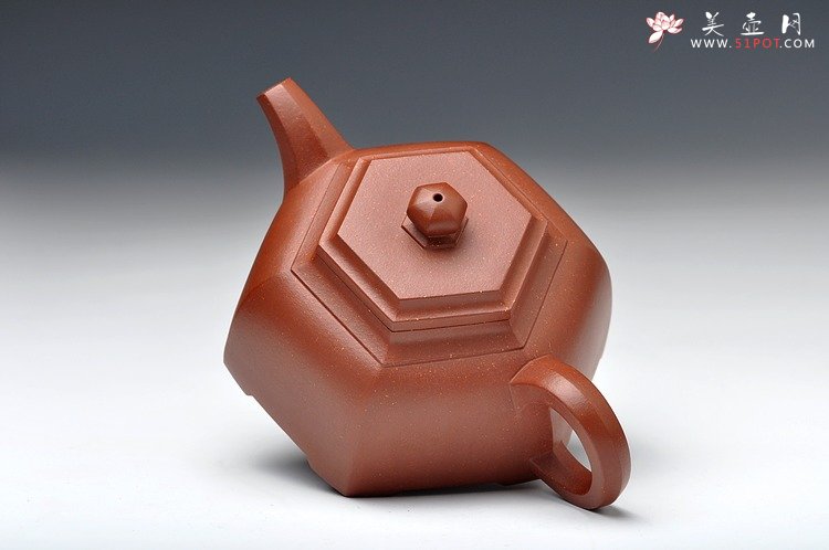 紫砂壶图片：古雅上流  许学军全手新品 顺六方 线条刚劲 - 美壶网