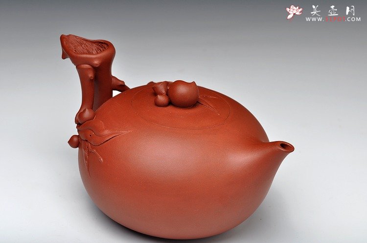 紫砂壶图片：当代宜兴名人录载入 史云棠〖圣桃壶〗920CC紫砂壶 - 美壶网