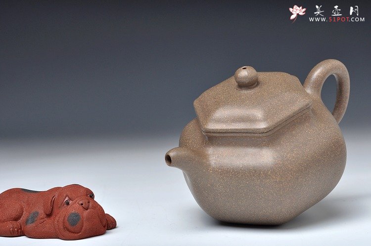 紫砂壶图片：优质青段 全手六角莲子 筋囊佳作 素雅清韵 - 美壶网