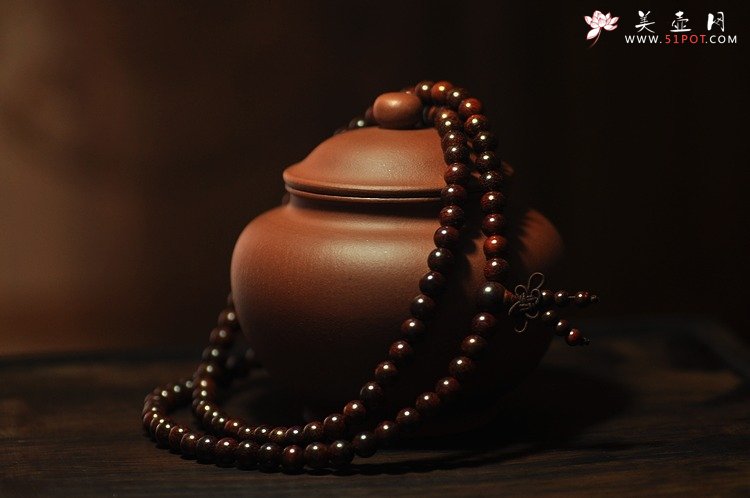 紫砂壶图片：全手茶叶罐 饱满敦厚 年终双节特惠 优质青水泥 - 美壶网