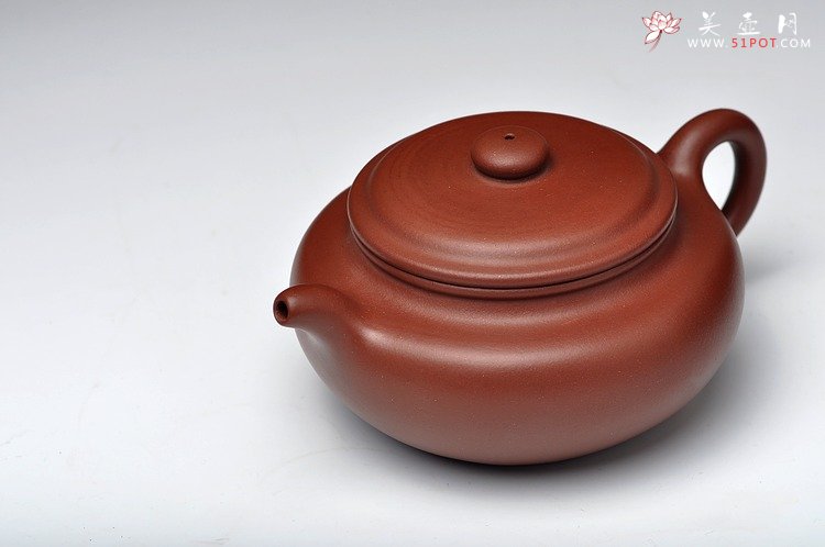 紫砂壶图片：气势挺拔 饱满流畅 精工 全手工大仿古 - 美壶网