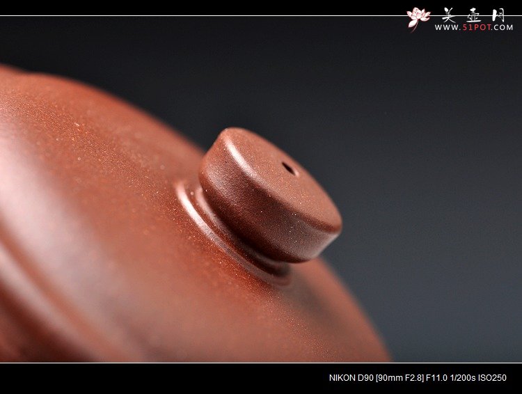 紫砂壶图片：砂料迷人 稳重而优雅 精品 全手玉锺 - 美壶网