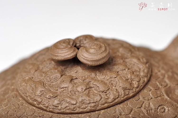 紫砂壶图片：邵惠雄风格 全手龚春 灵芝和瓜纽一对 薄胎 - 美壶网