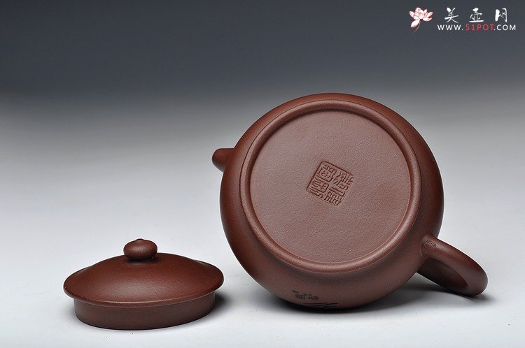 紫砂壶图片：澄心清神 敦厚朴实 实用之作 潘壶 - 美壶网