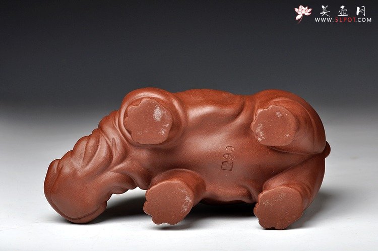 紫砂壶图片：河马 形态逼真 憨厚可爱 - 美壶网