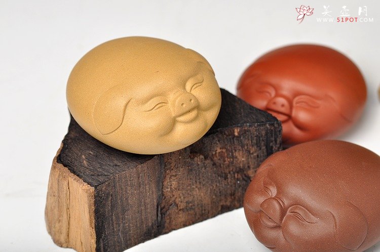 紫砂壶图片：4个小猪 喜庆茶宠 栩栩如生 - 美壶网