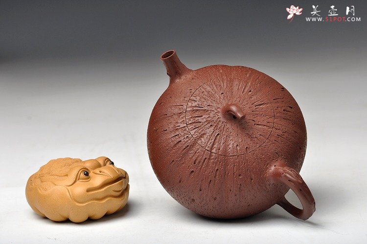 紫砂壶图片：蔡岩峰经典作品 古拙中透灵气 全手工大橘瓜  - 美壶网